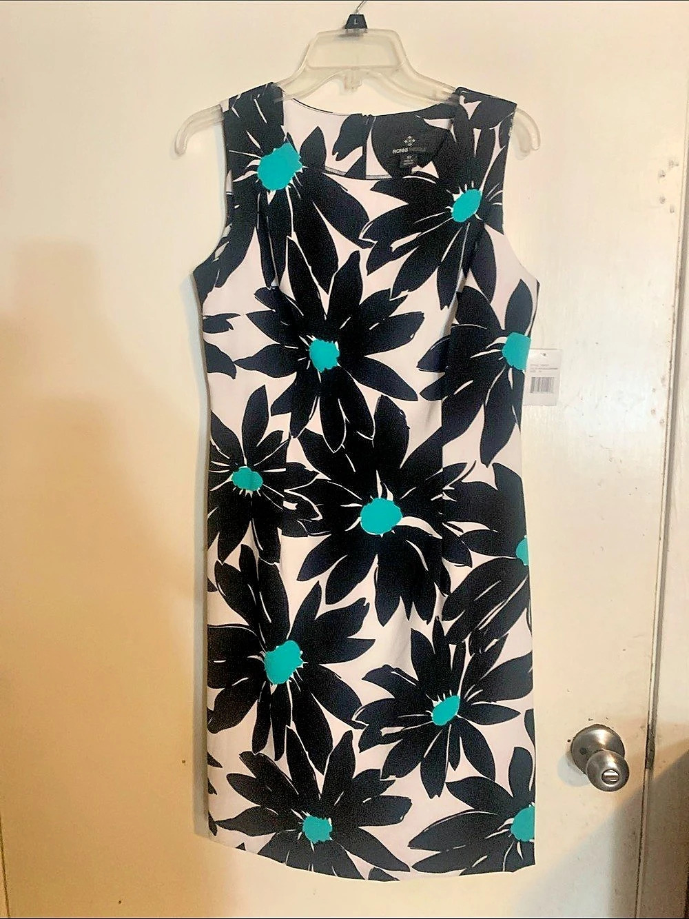 Ronni Nicole Floral Mini Dress in Black & White Size 10 NWT
